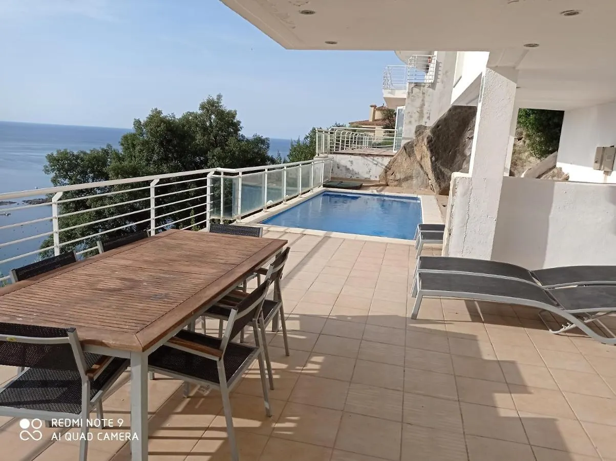 Lluis Vives 8 - Villa Con Vistas Excepcionales - Piscina Privada - Wifi - Barbacoa contacts